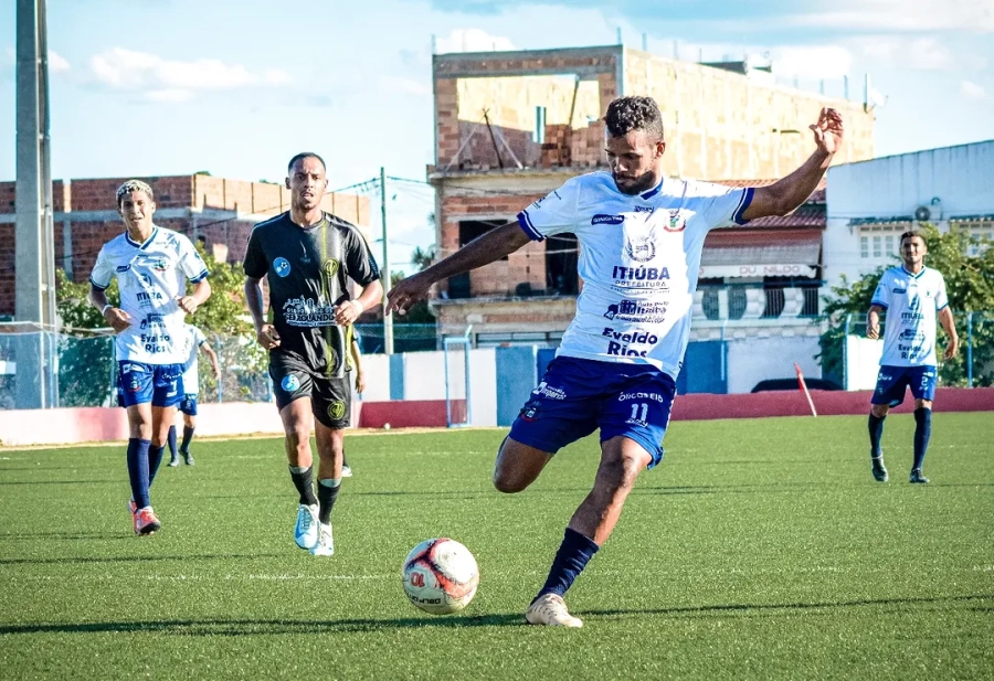 A seleção de Itiúba venceu juventus nos pênaltis e garantiu sua vaga na final da Copa Ouro.