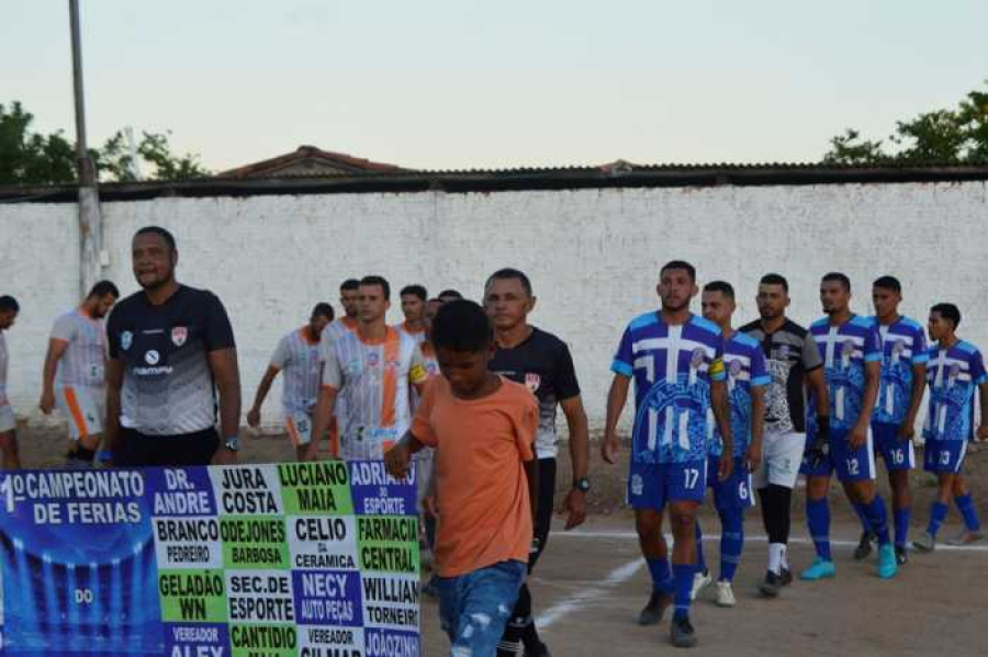 Campeonato de Férias do Clube do Arnaldo chega às semifinais com grandes duelos em Baraúnas